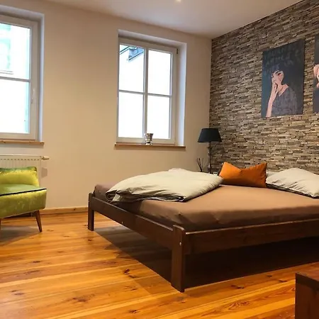 Kuenstlerapartment *