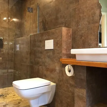 Kuenstlerapartment